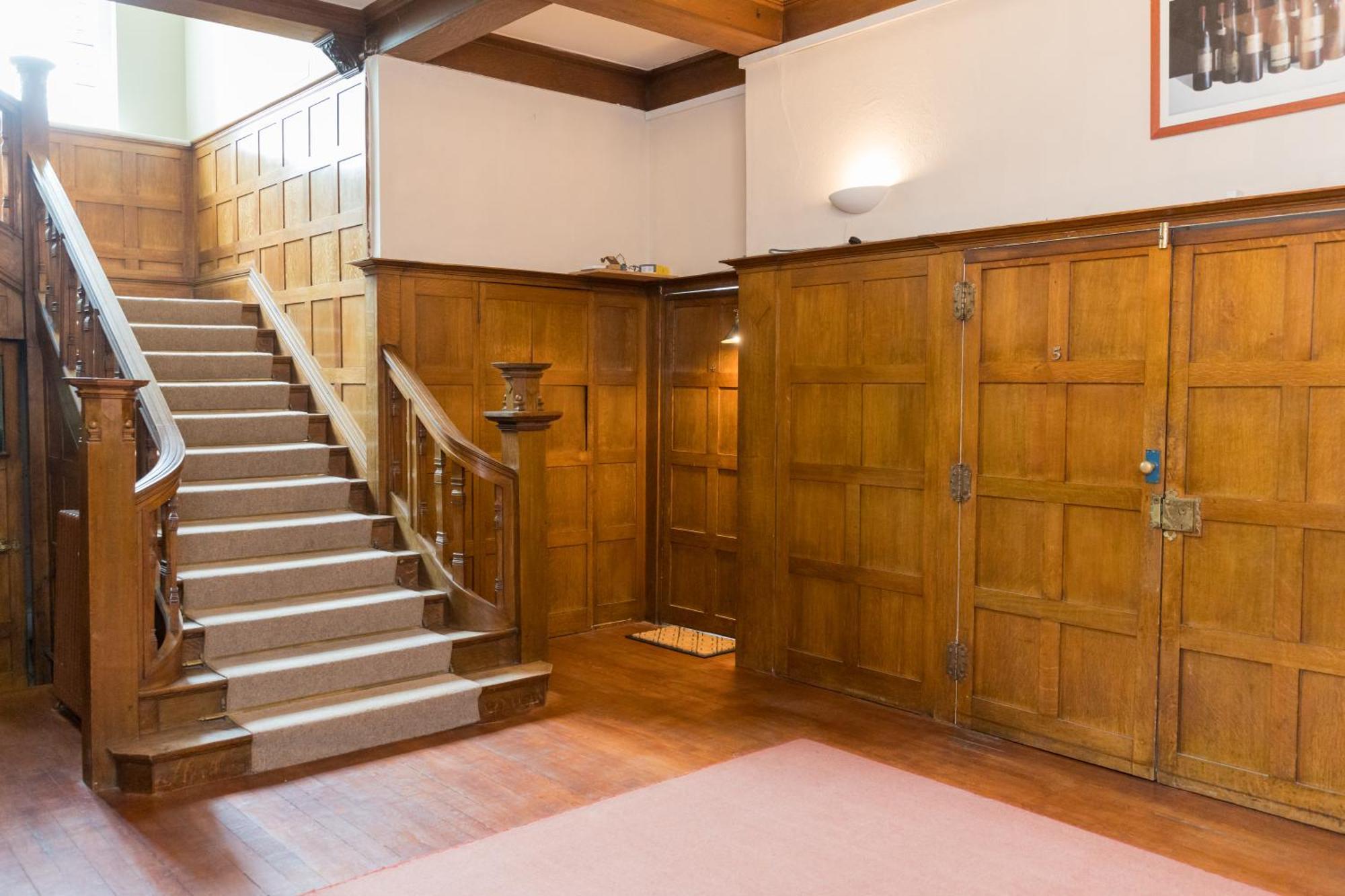 Homestay Fabulous Garden With En-suite Birmingham